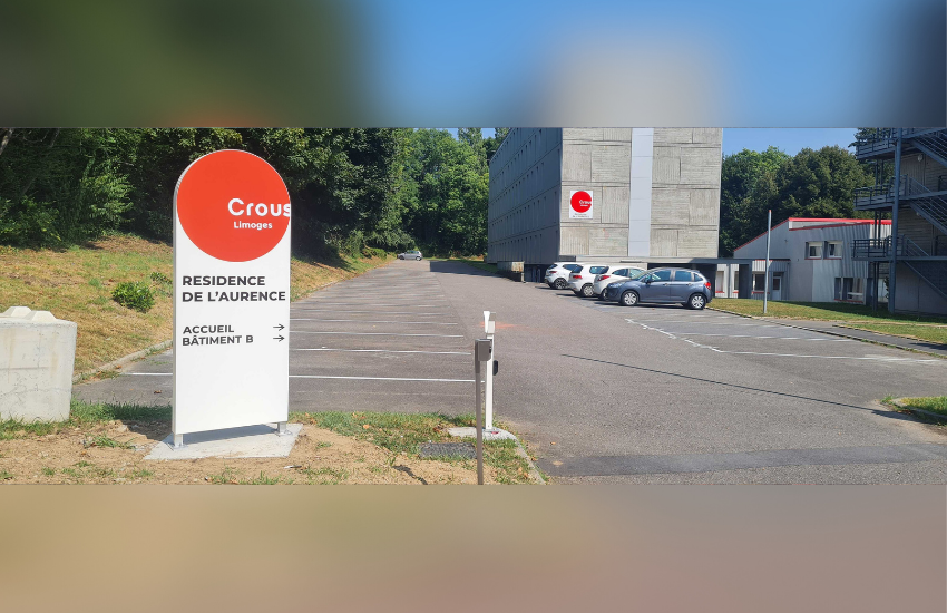 totem-publicitaire (2)